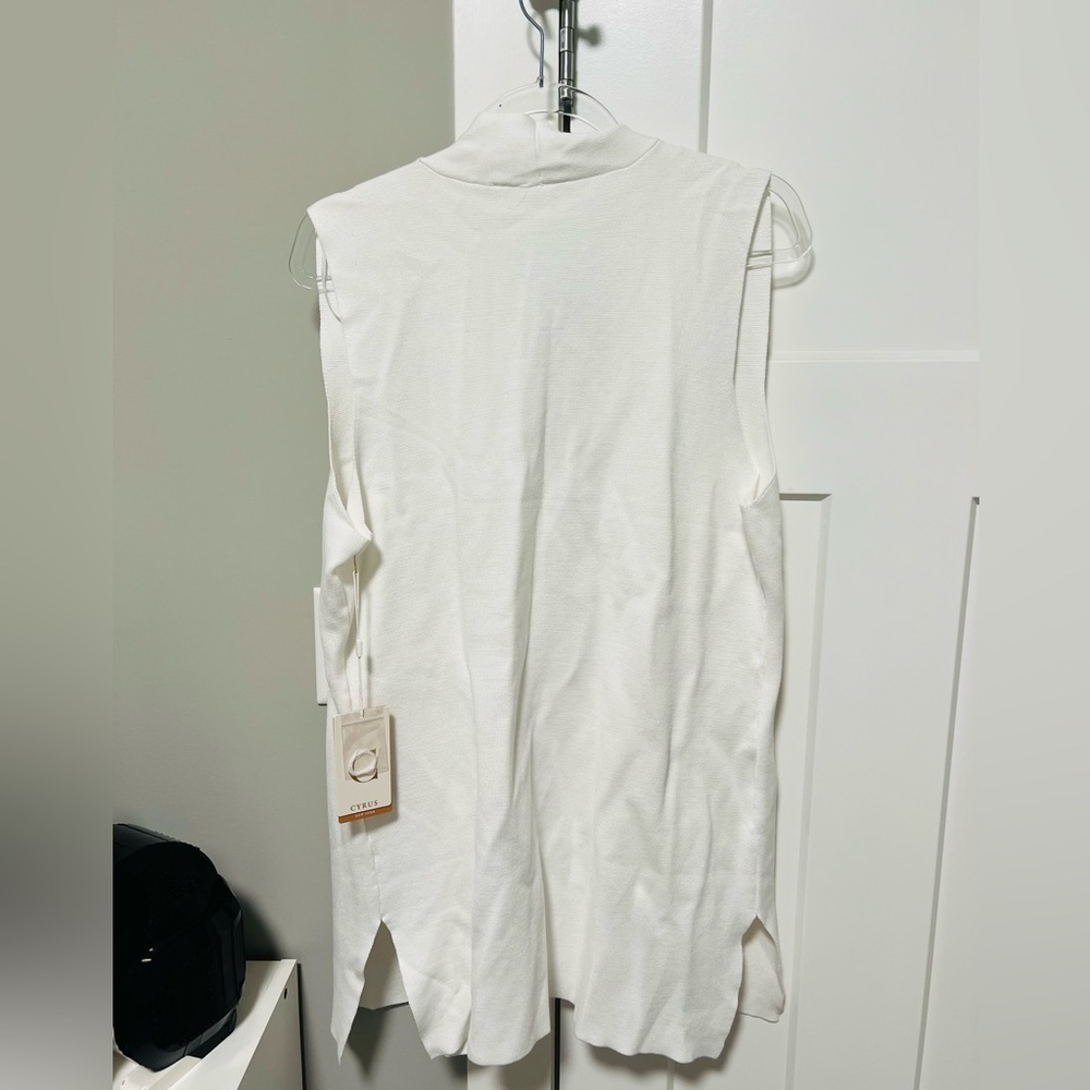 Cyrus Ivory Knit Cardigan Vest - Picture 5 of 5